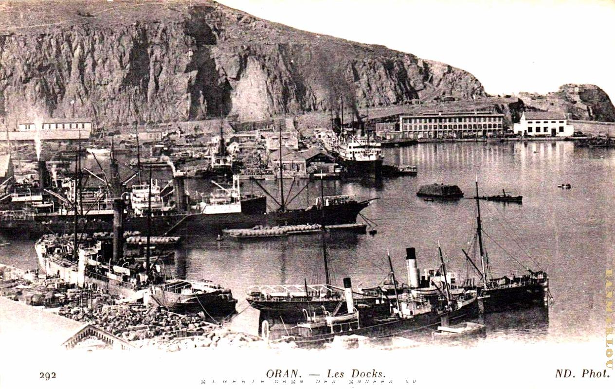 Oran - Port - Docks - Vers 1900.jpg